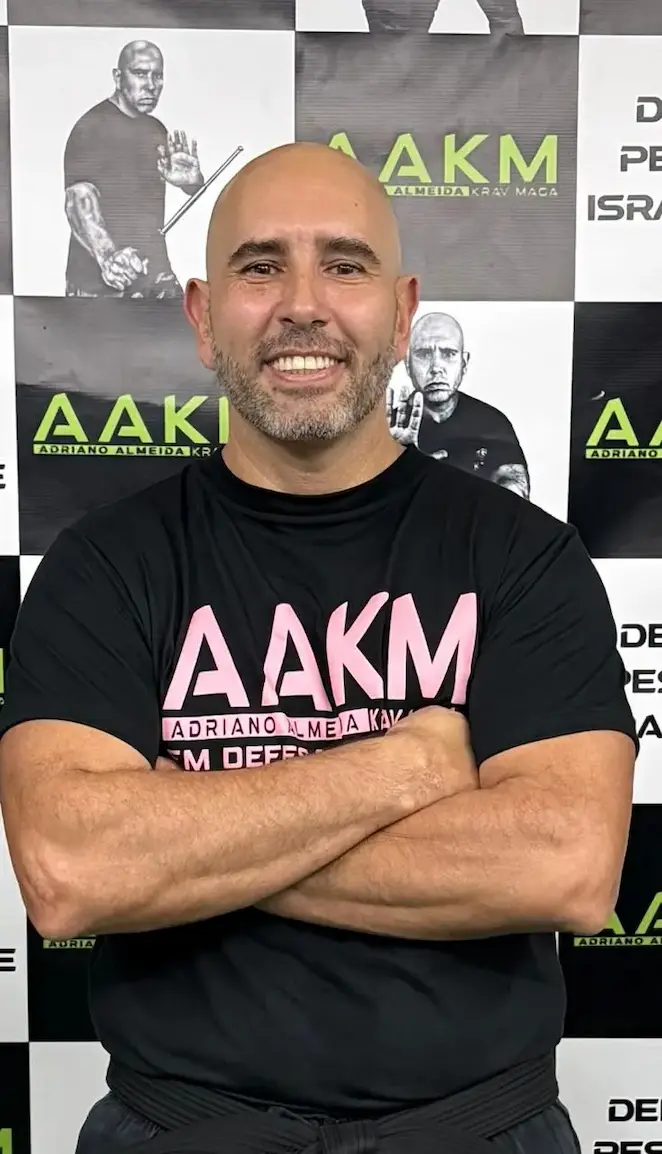Mestre Adriano Almeida - Especialista em Segurança